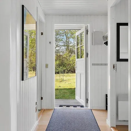 1539-aakirkeby-sohojbakken-26 בית נופש *