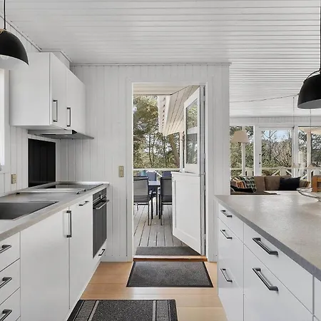 בית נופש 1539-aakirkeby-sohojbakken-26