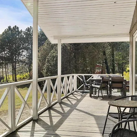 1539-aakirkeby-sohojbakken-26 בית נופש